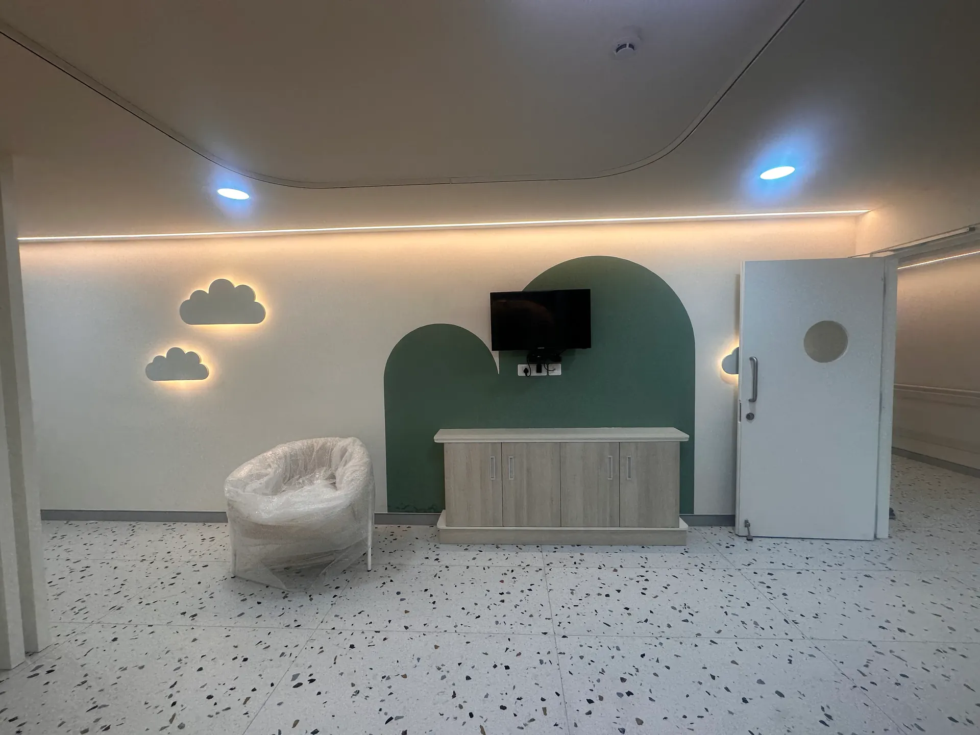 Rainbow — healthcare interior by SRN Interiors, view 7