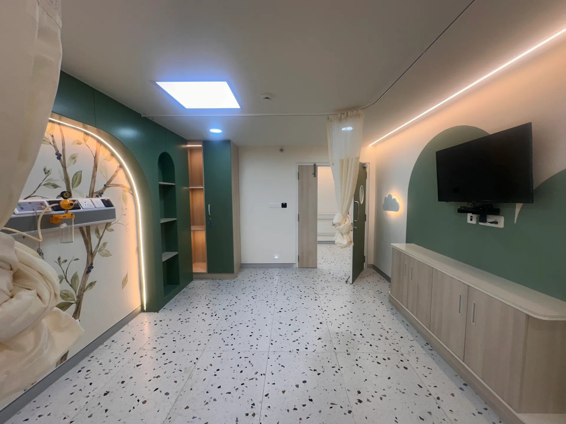 Rainbow — healthcare interior by SRN Interiors, view 18